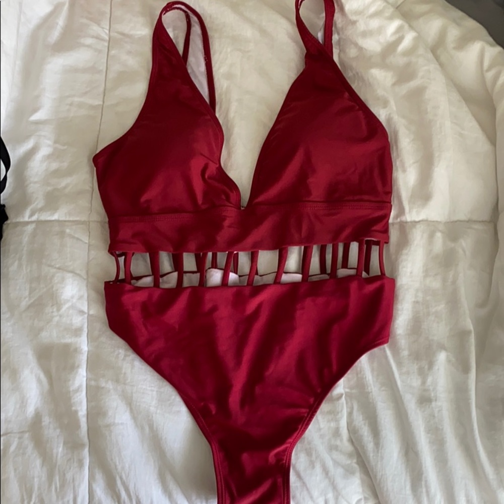 Super comfortable and stunning one piece